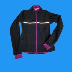 ATHLETA full zip jacket the perfect stylish jacket size Medium thumb holes